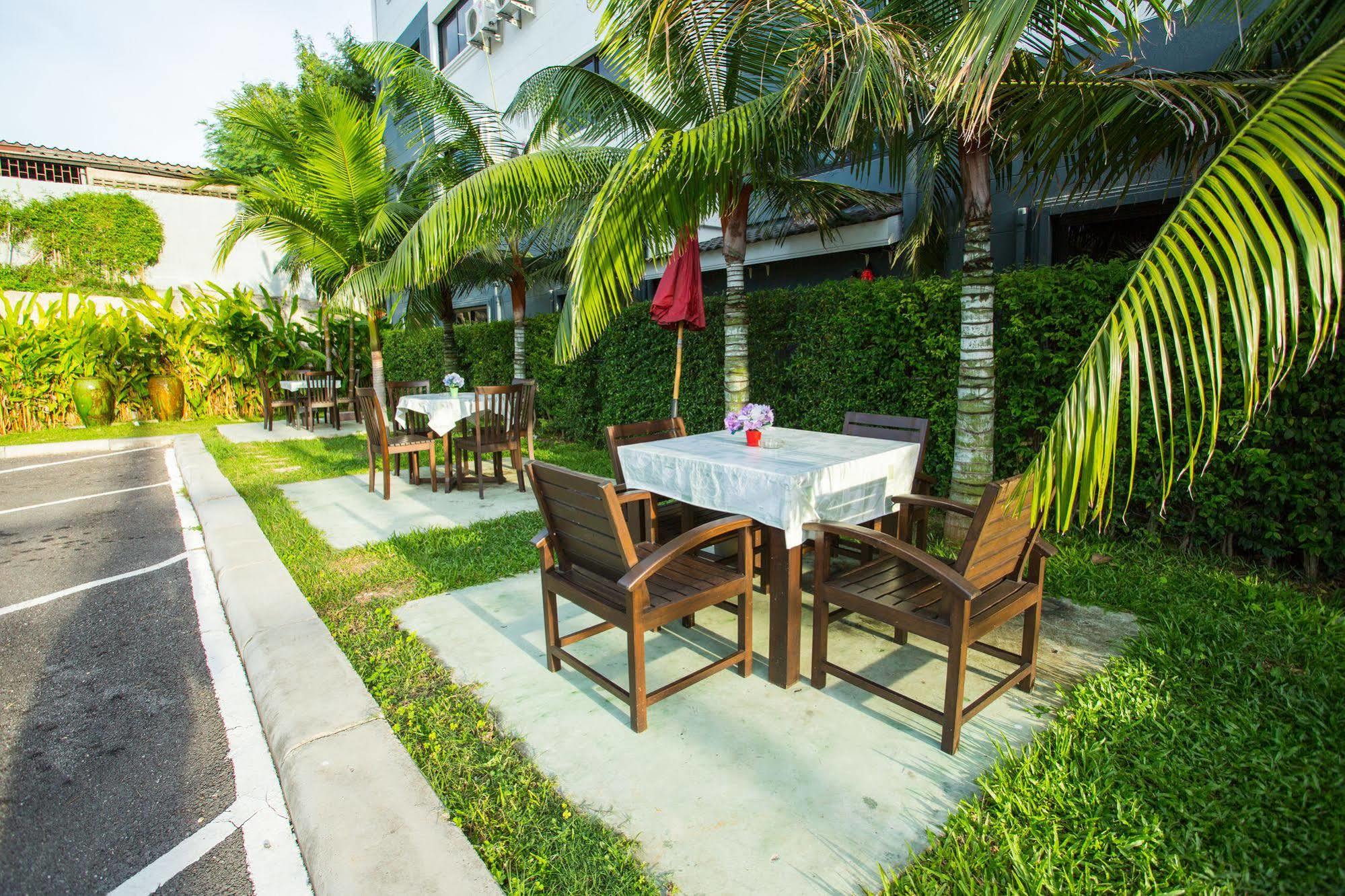 Airbest Gemtree Lampang Hotel Exterior foto